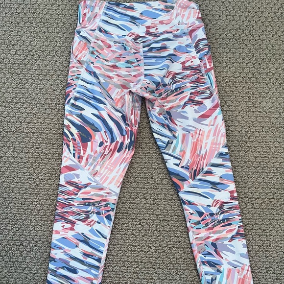 High-Waisted PowerSoft 7/8 Leggings for Girls Pastel Print Size Large 10-12 - Picture 6 of 11